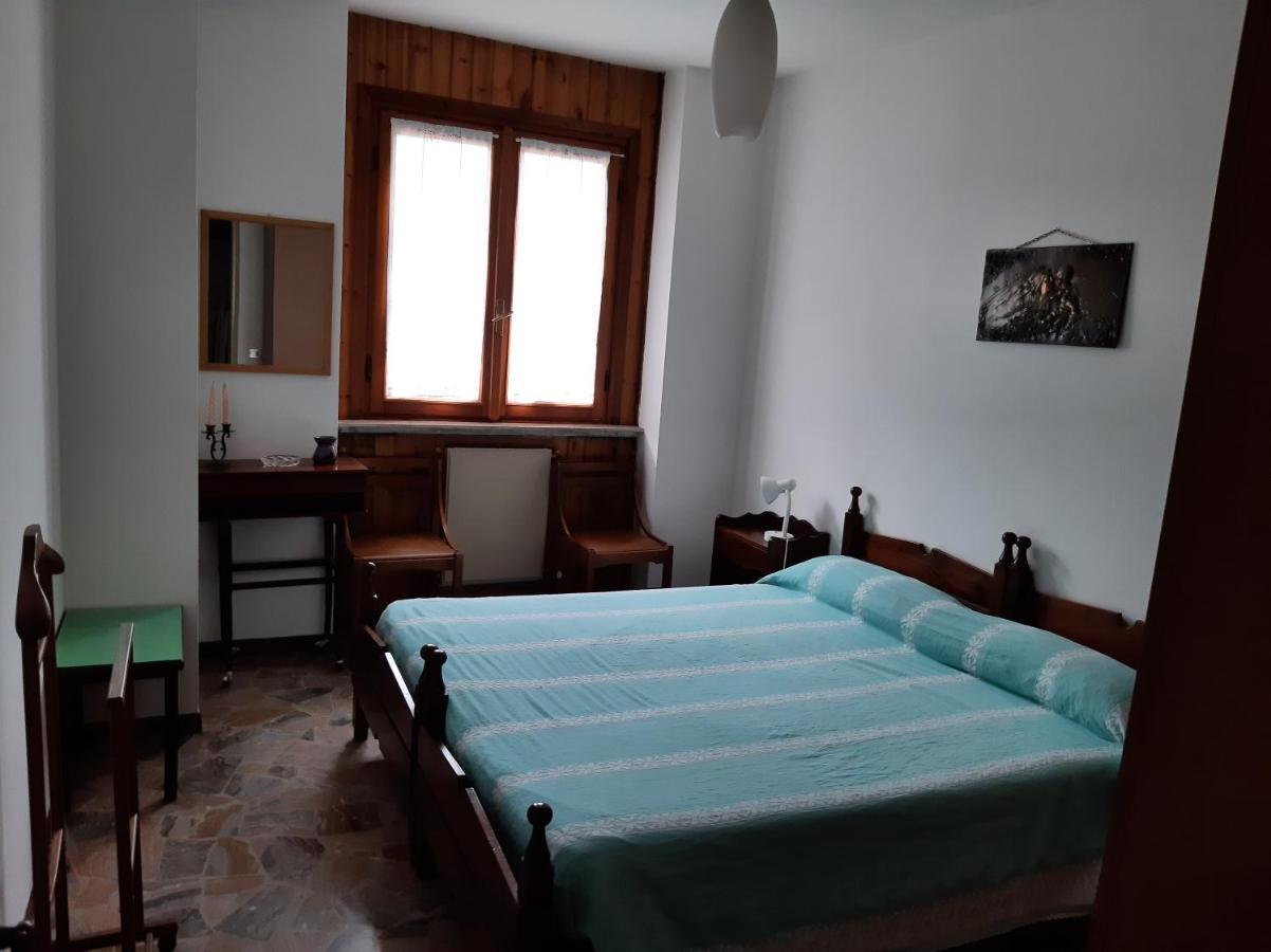 Bilocale A Piazza Brembana Apartment Екстериор снимка